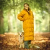 0D0A1715_1900x DC Long KeepDry Dog Walker Coat Mustard-Dorthea bos