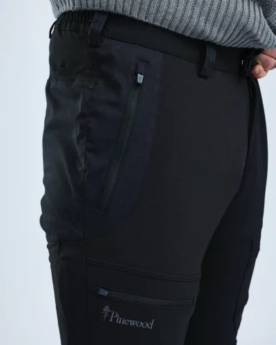 PINEWOOD Finnveden Hybrid Trousers Men 400
