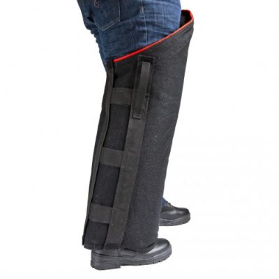 2000.018.0045 Beenbijtstukken Nr. 3 Medium. Met klittenband sluiting (Rood) achterzijde-500x500 K9 FACTORY Beenbijtstuk Niveau 3 Medium (Klittenband)