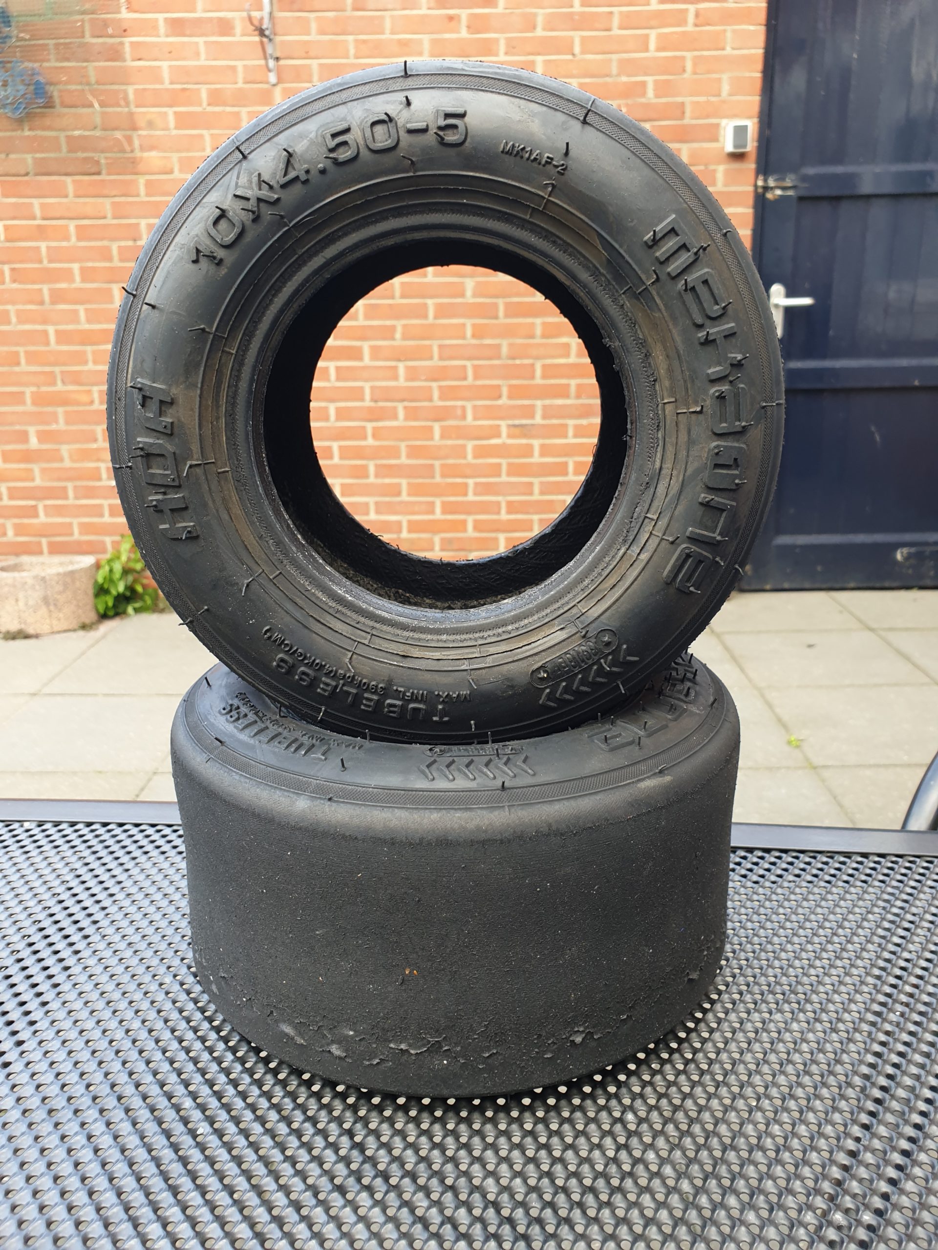 Gebruikte kartbandjes L