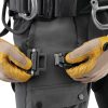 C071BB00-AVAO-FAST-focus-4_LowRes PETZL harness AVAO FAST EU Version