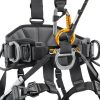 C071DB00-AVAO-FAST-INT-focus-2_LowRes PETZL harness AVAO FAST International Version