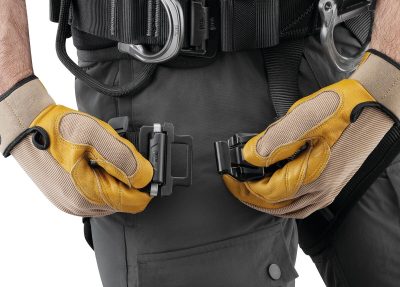 C079BB00-AVAO-SIT-FAST-focus-4_LowRes PETZL versatile sit harness AVAO SIT FAST