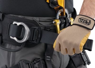 C083BB00-ASTRO-INTER-focus-5_LowRes PETZL Ultra-comfortable harness ASTRO Int. Version