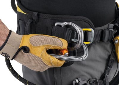 C085AB00-ASTRO-SIT-focus-4_LowRes PETZL Ultra-comfortable sit harness ASTRO SIT