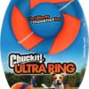 Deze unieke ring met topspin zorgt ervoor dat de ring op onregelmatige wijze stuitert, zigzagt, en op de grond springt net als echt wild, waarbij de natuurlijke achtervolgingsinstincten van je hond worden gestimuleerd. Combineer de Chuckit Ultra Ring met de Chuckit Ring Chaser Launcher voor het maximale speelplezier met uw hond! Formaat ø 12,5 cm