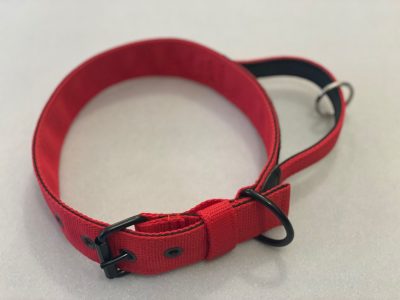 PRIDE K9 halsband met handvat, Riemsluiting