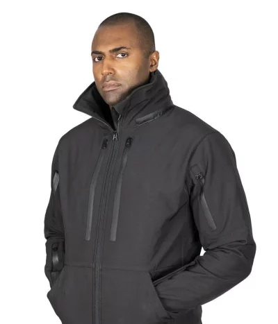 Tactical Jacket 2.0 met Body Armor schuin voor
